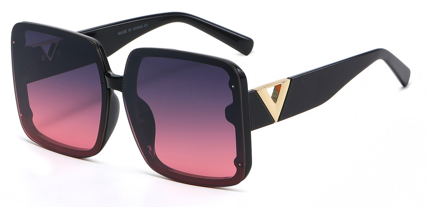 Scarlett - Dilly Dollar Optical -