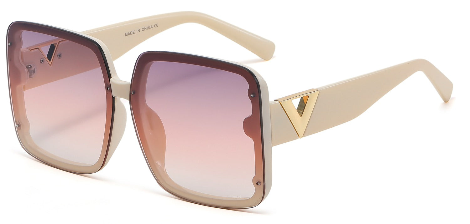 Scarlett - Dilly Dollar Optical -