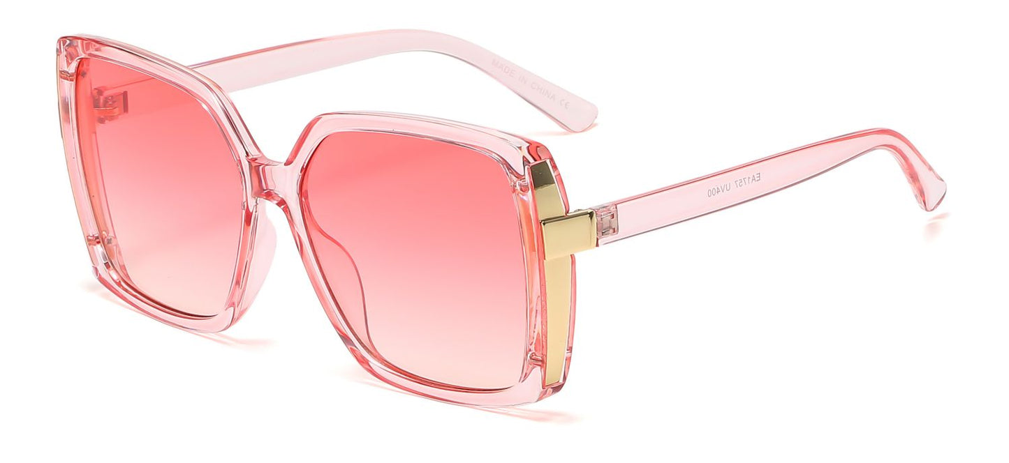 Moira - Dilly Dollar Optical -