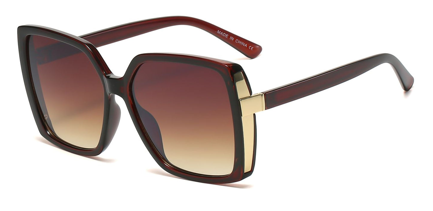 Moira - Dilly Dollar Optical -