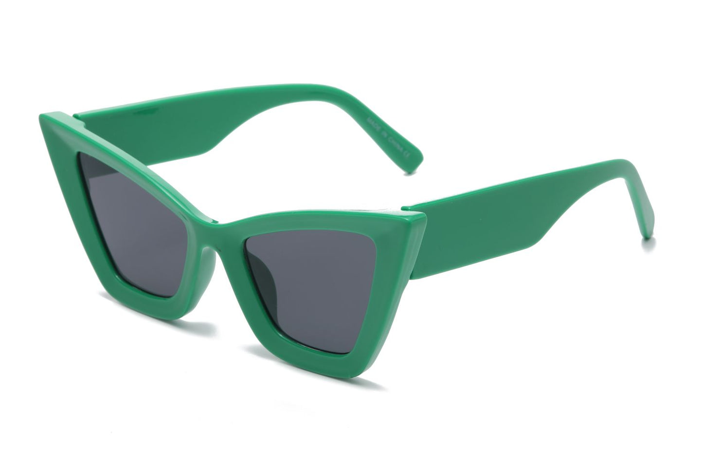 Kenna - Dilly Dollar Optical -