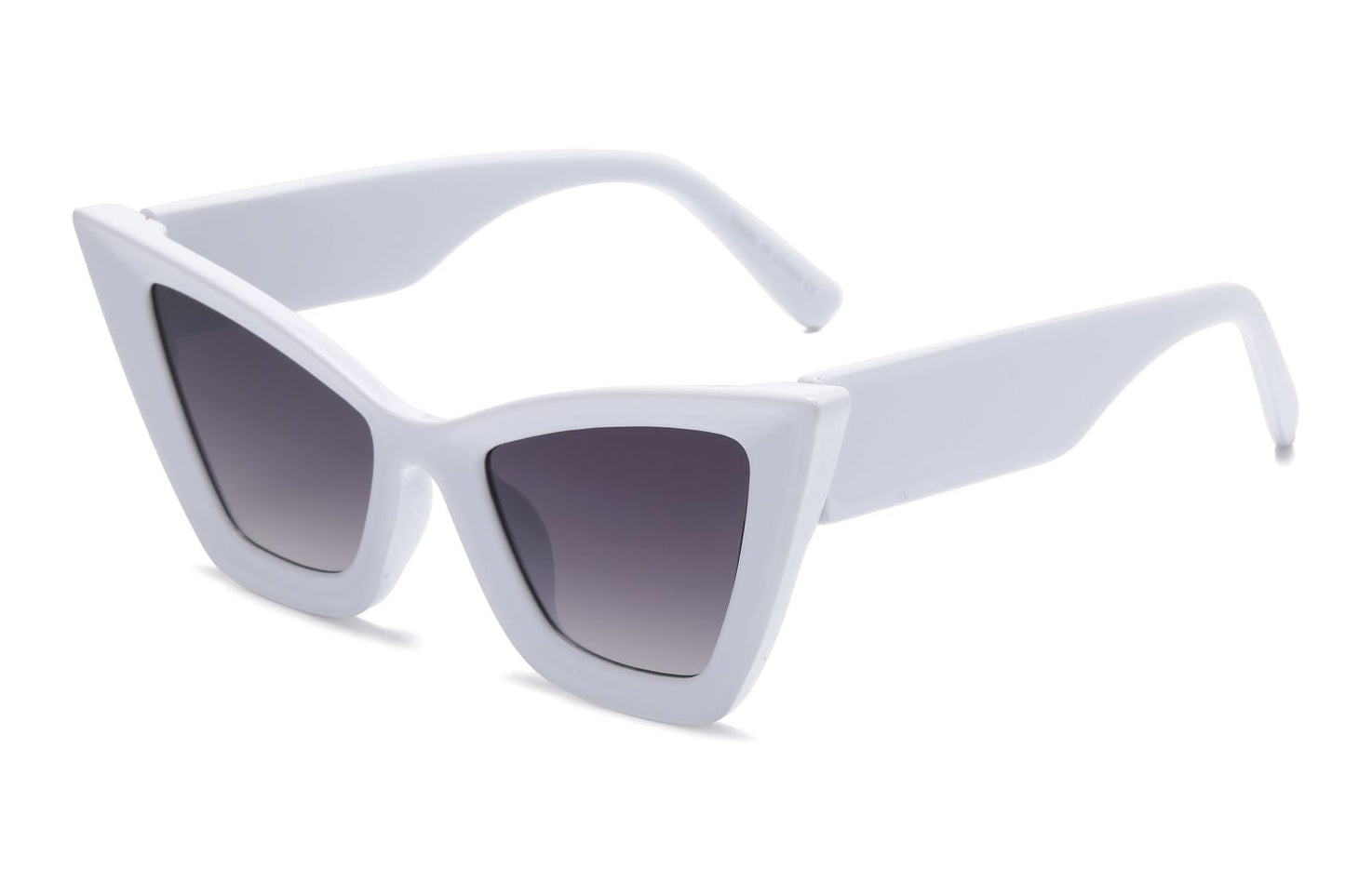 Kenna - Dilly Dollar Optical -