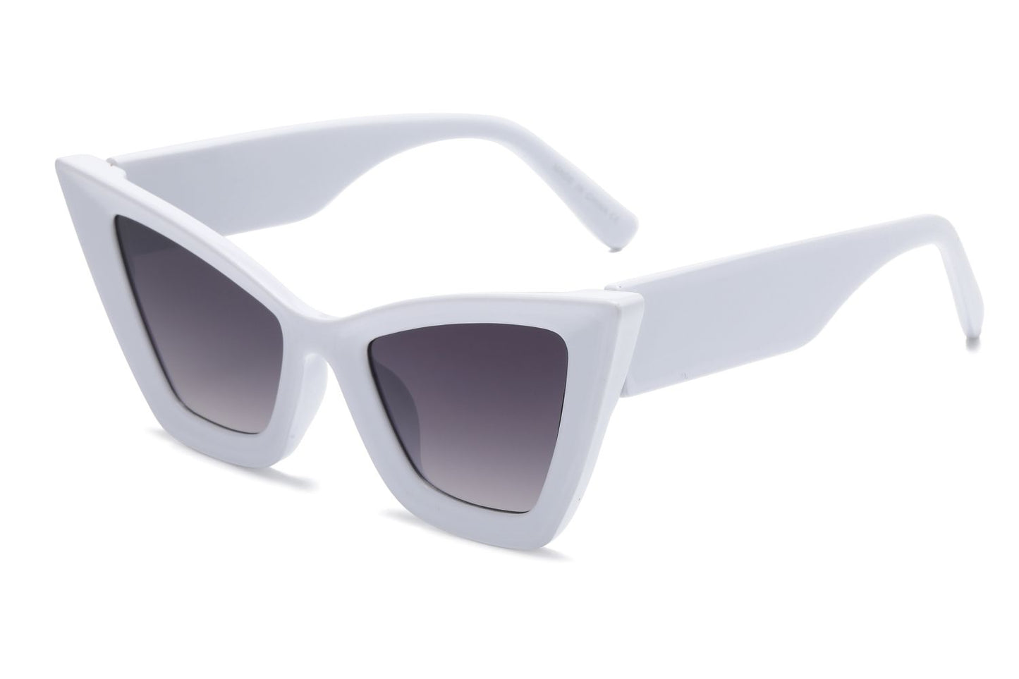 Kenna - Dilly Dollar Optical -