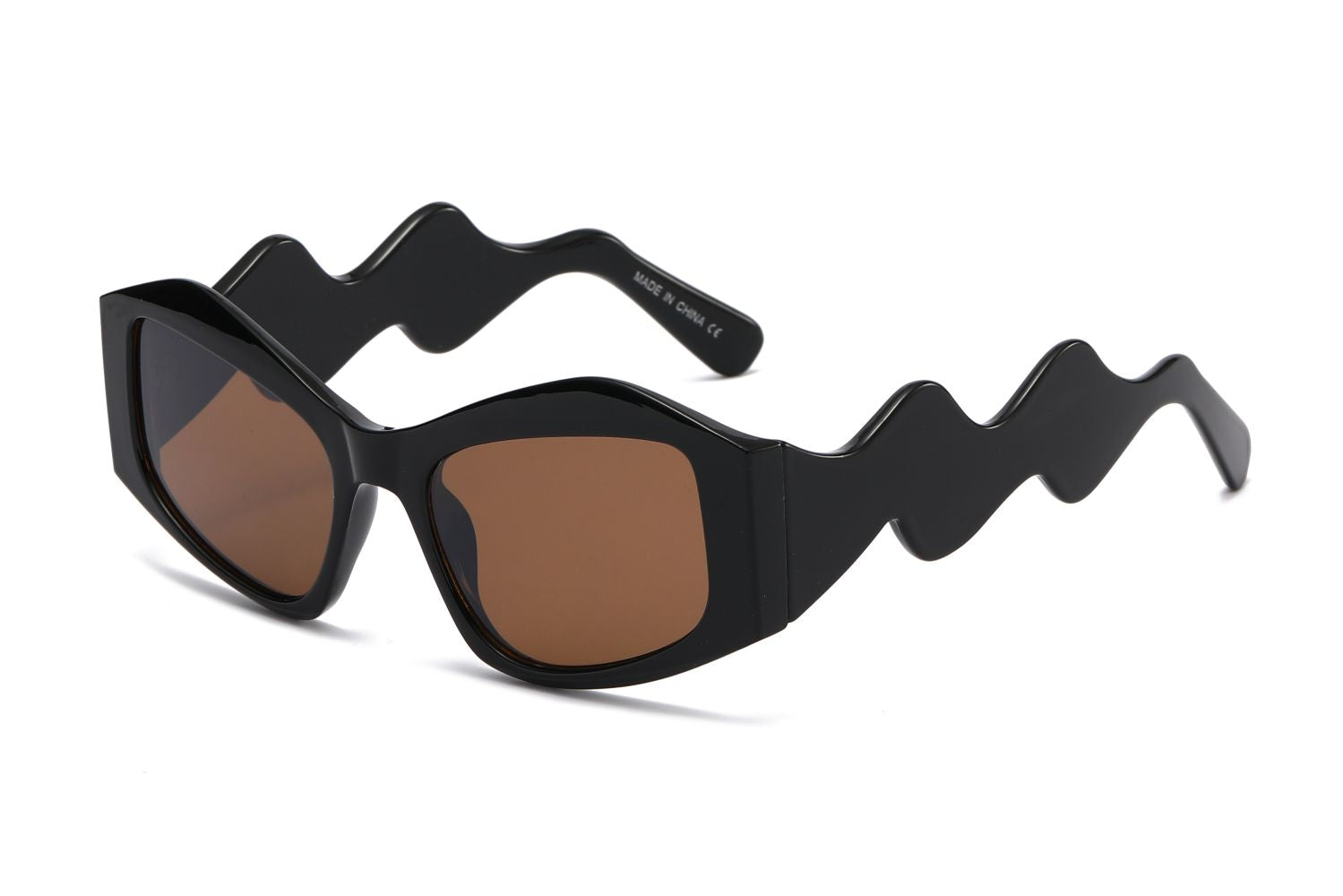 Omari - Dilly Dollar Optical -