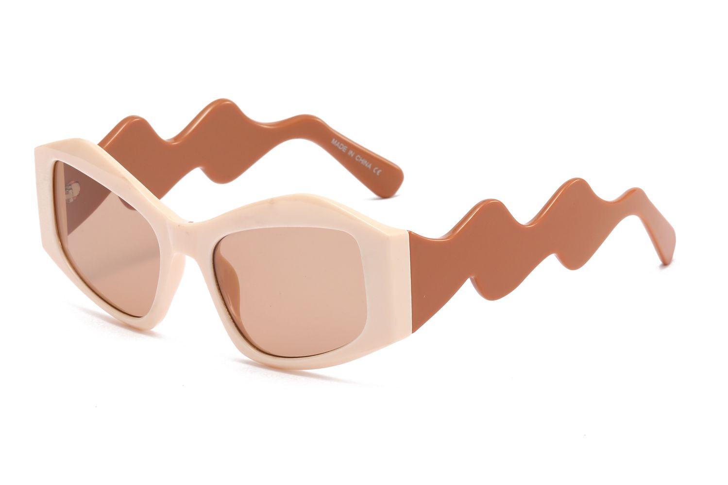 Omari - Dilly Dollar Optical -