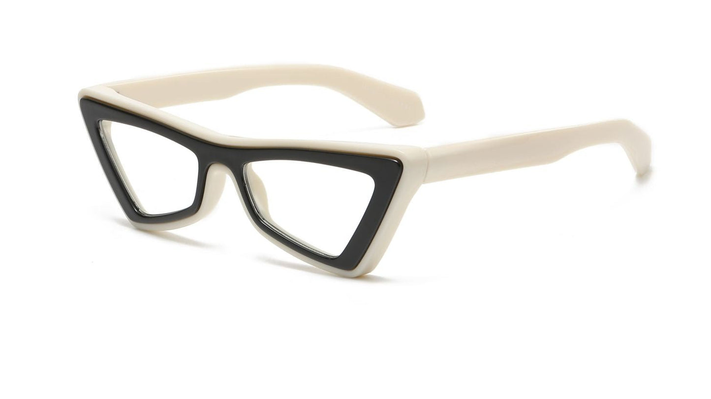 Willa - Dilly Dollar Optical -