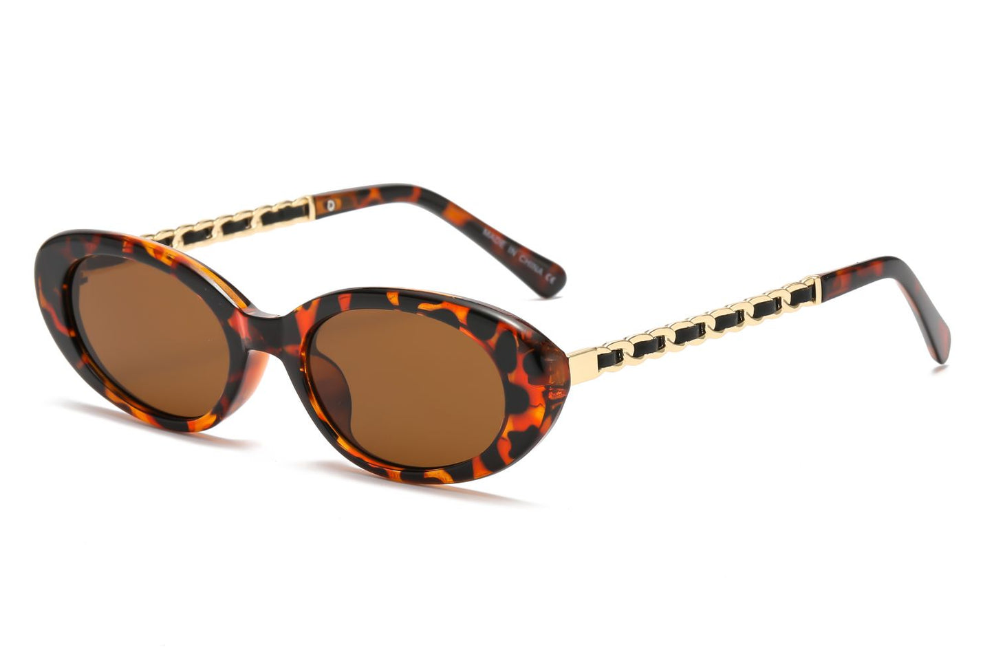 Emely - Dilly Dollar Optical -