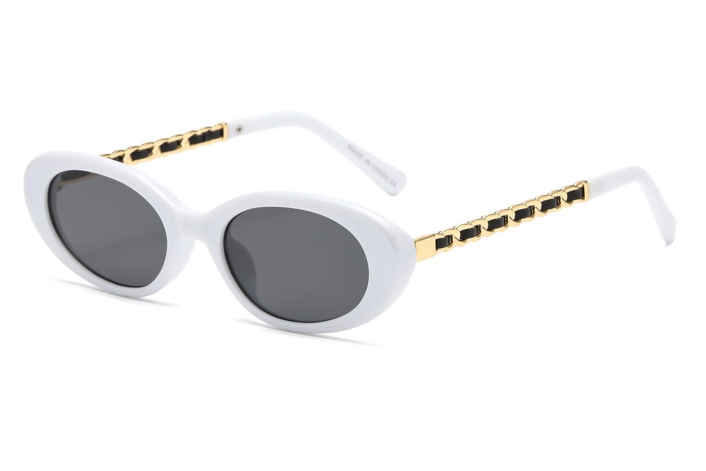 Emely - Dilly Dollar Optical -