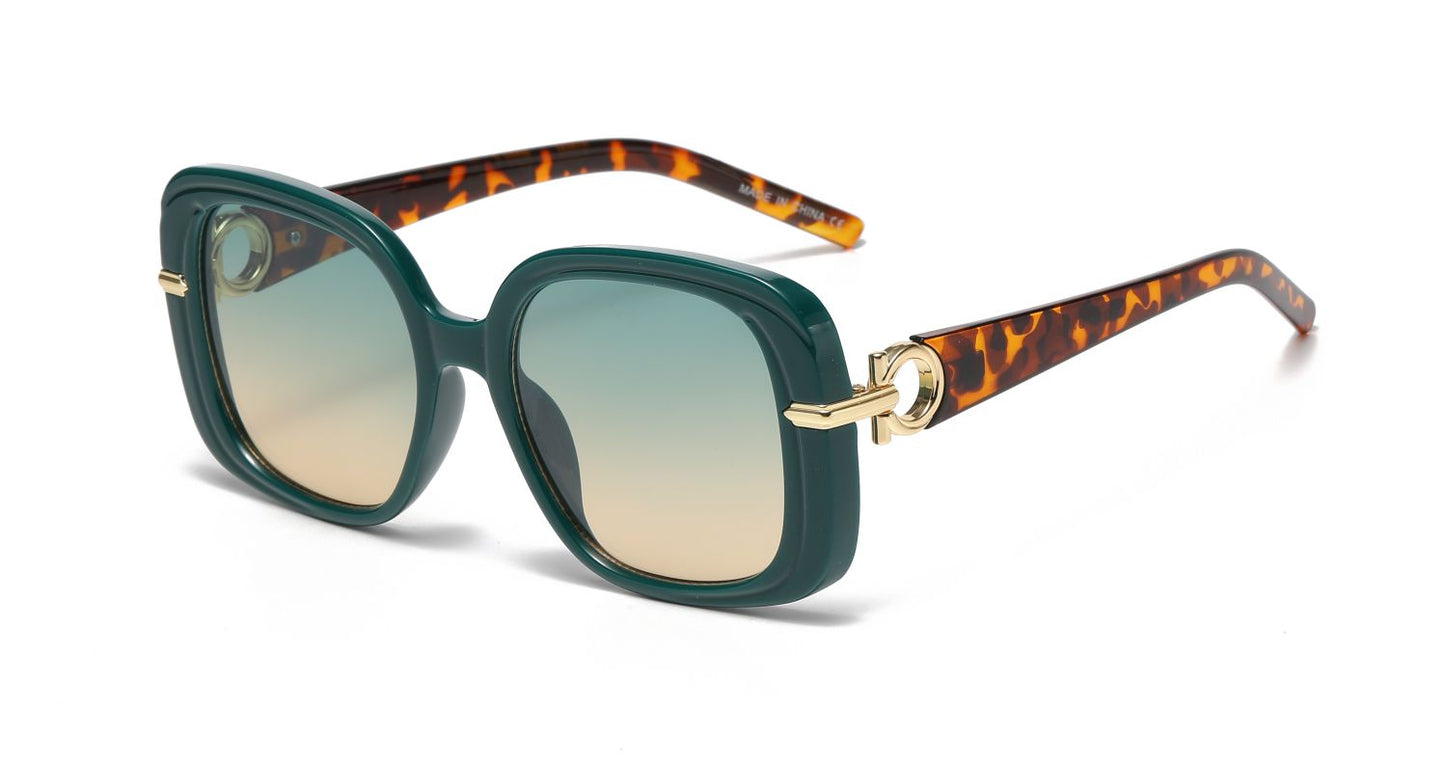 Colette - Dilly Dollar Optical -